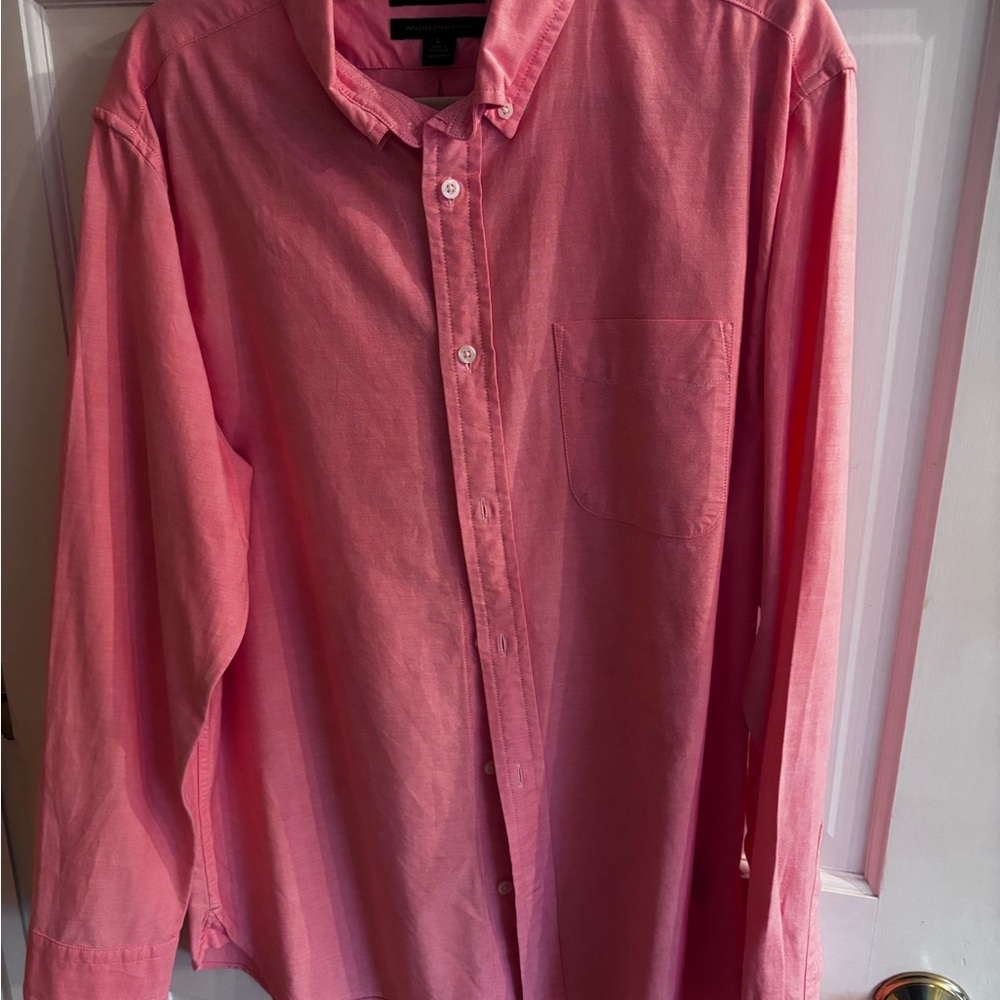 Banana Republic Men's Casual Pink Button-Down Shirt